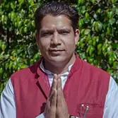 yoga teacher in Rishikesh